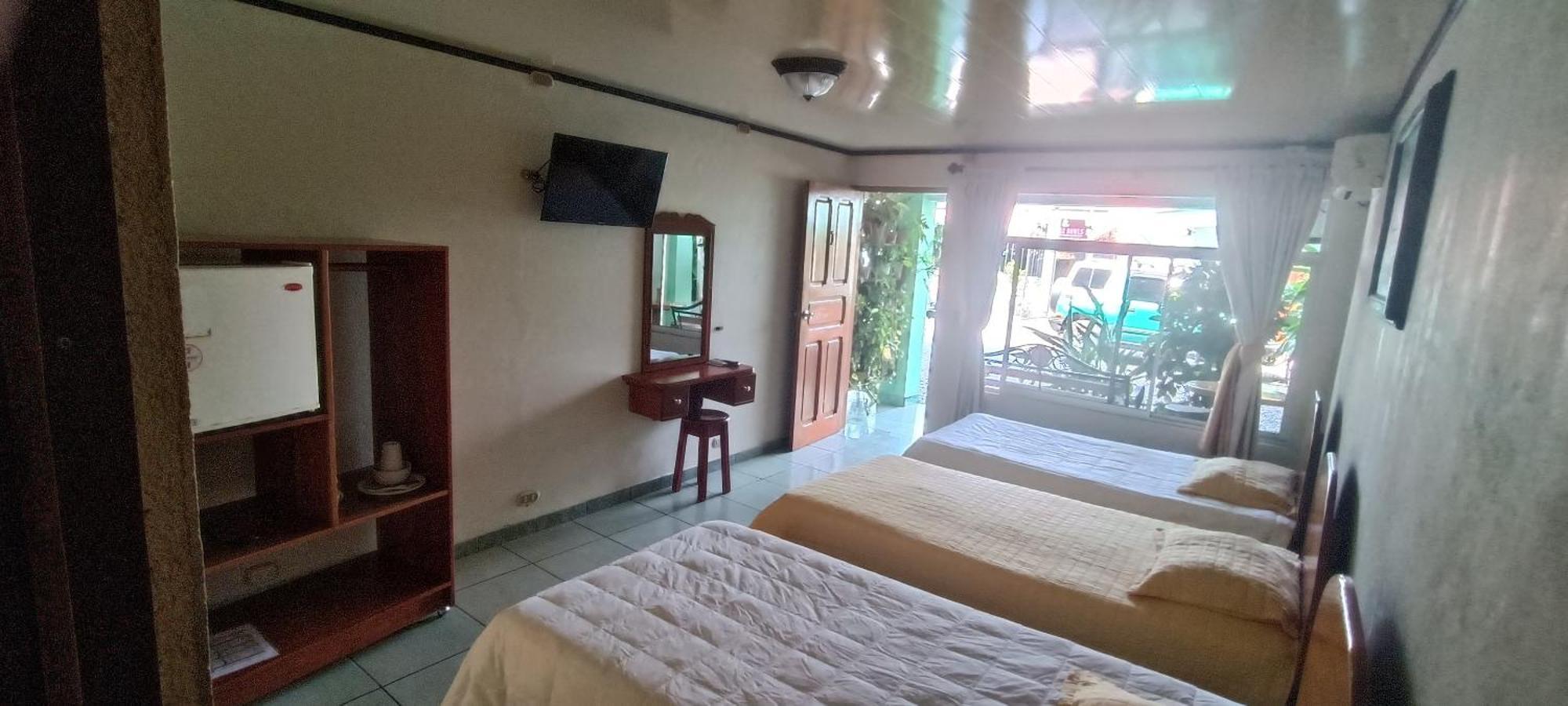 Fas Bnb & Off Site Thermal Resort La Fortuna Esterno foto